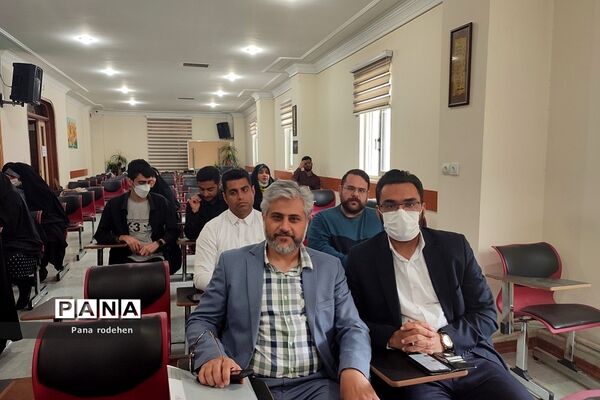 مراسم‌ تجلیل از شورای فرماندهی بسیج دانش‌آموزی و فرهنگیان رودهن
