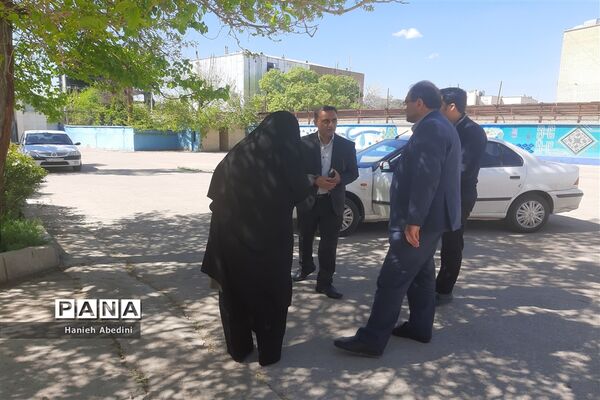 اعتکاف علمی تحصیلی دانش‌آموزان ناحیه سه شیراز