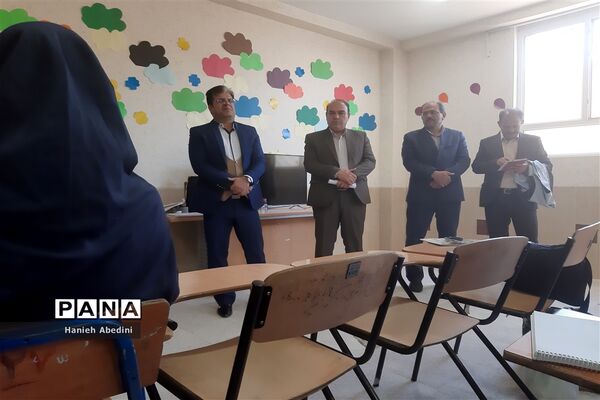 اعتکاف علمی تحصیلی دانش‌آموزان ناحیه سه شیراز