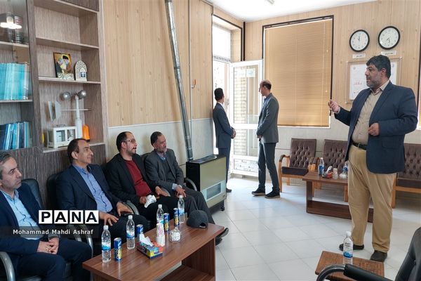 افتتاح ایستگاه تمام خودکار اقلیم‌شناسی انارک با حضور مدیرکل مدیریت بحران استانداری اصفهان