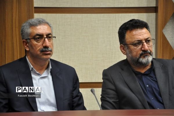 تجلیل و تقدیر از ورزشکاران مدال آور در ساری