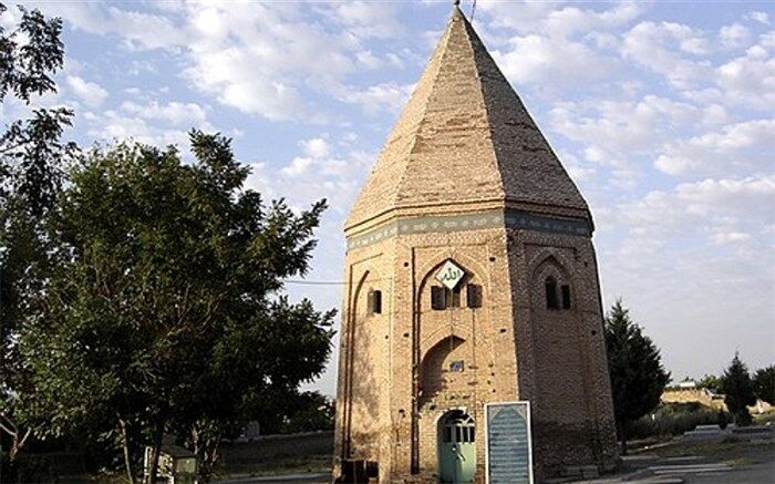 راه‌اندازی تورهای گردشگری از اماکن تاریخی در ایام نوروز در شهرستان‌دماوند