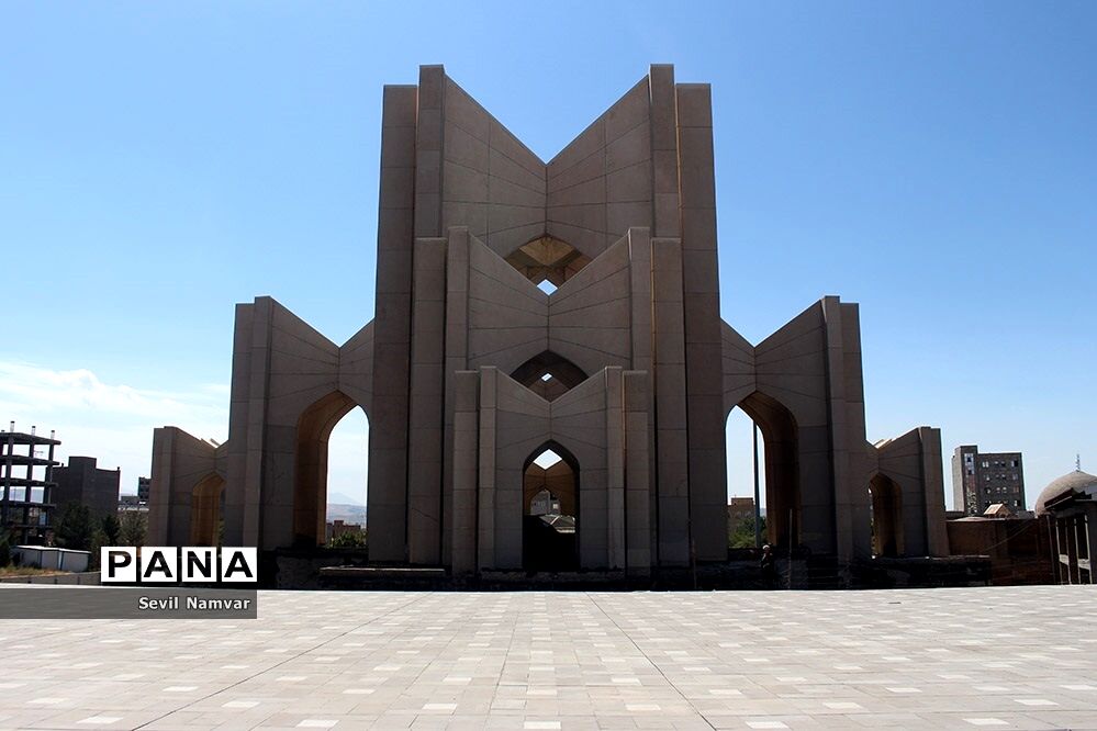 «مقبره الشعرا»؛ آرامگاه شاعران و عارفان ماندگار ایران‌ زمین