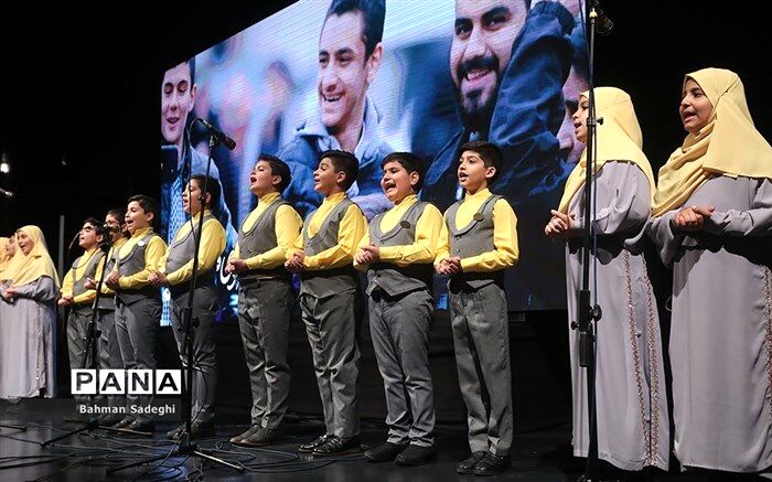 بدون تعارف؛ نگاهی کوتاه به فعالیت‌های هنری در سال جاری