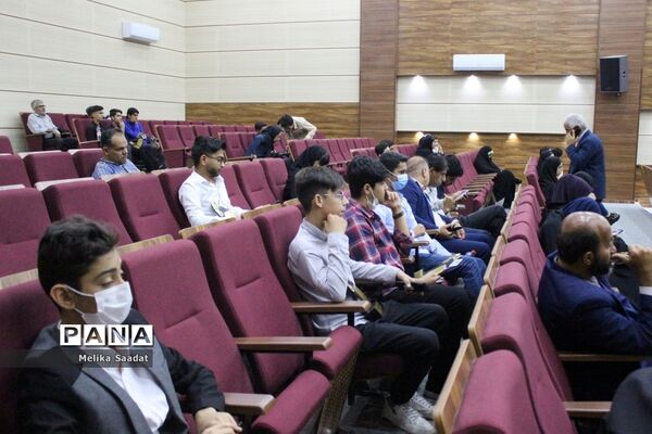 همایش تجلیل از طلایه‌داران دوره سوم تربیت در بوشهر