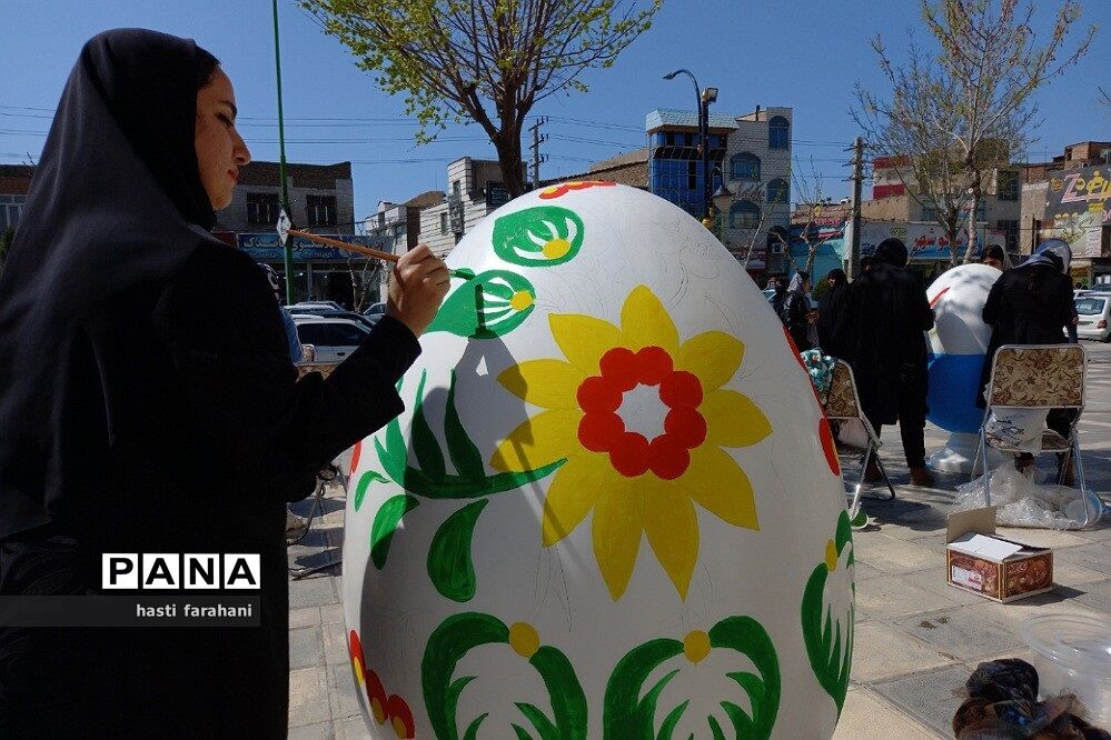 جشنواره «تخم مرغ‌های رنگی» در شهرستان قرچک