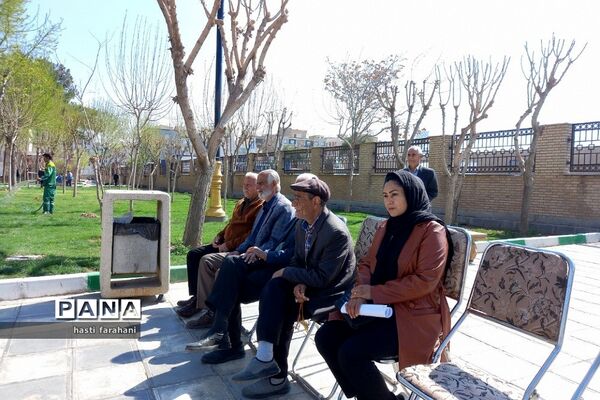 جشنواره «تخم مرغ‌های رنگی» در شهرستان قرچک