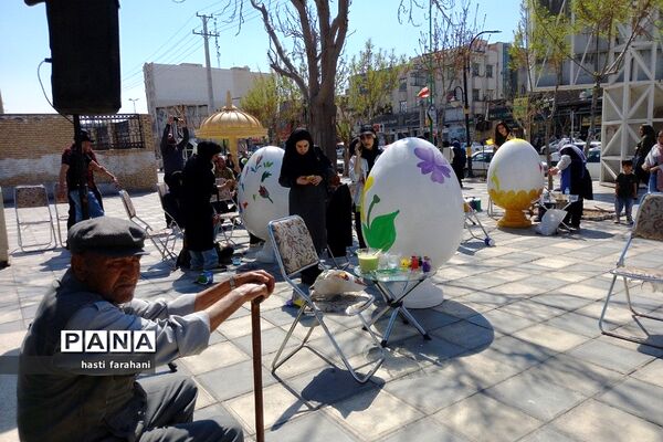 جشنواره «تخم مرغ‌های رنگی» در شهرستان قرچک