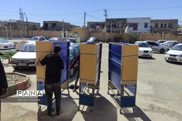 توزیع تجهیزات ورزشی در مدارس کارون
