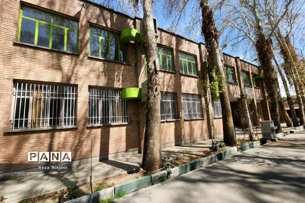 هنرستانی به قدمت انقلاب اسلامی در تهران