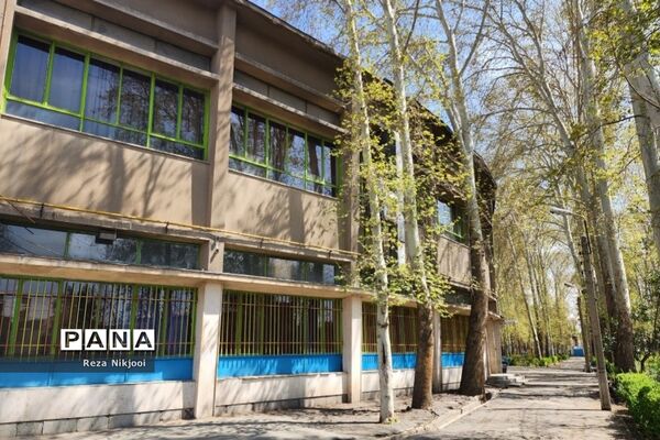 هنرستانی به قدمت انقلاب اسلامی در تهران