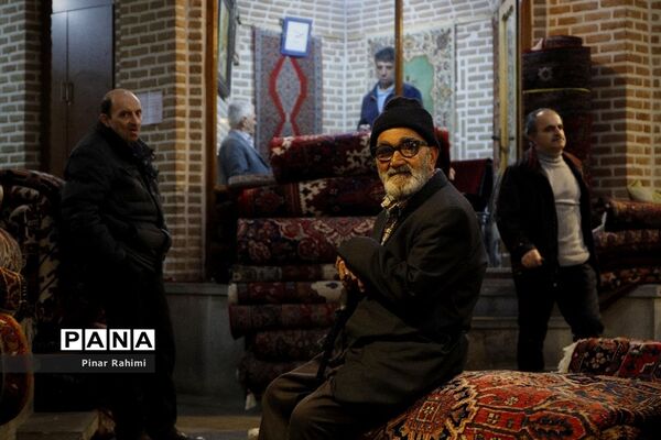 یک قدم مانده به عید در تبریز