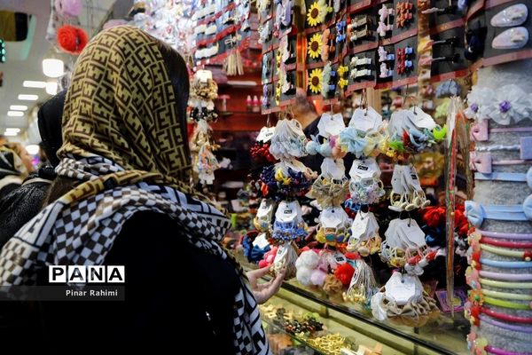 یک قدم مانده به عید در تبریز