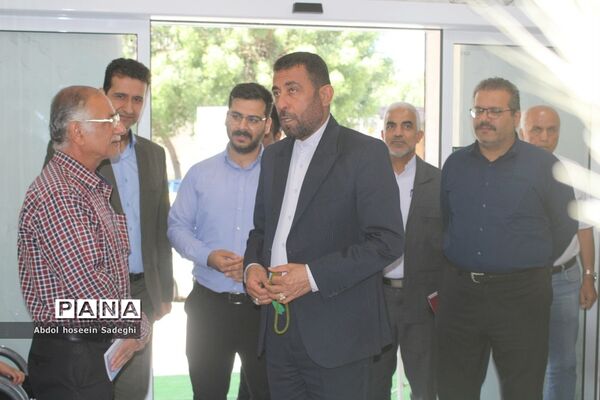 بازدید مدیرکل آموزش و پرورش استان بوشهر از درمانگاه شهدای فرهنگیان بوشهر