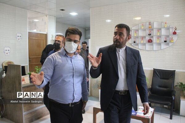 بازدید مدیرکل آموزش و پرورش استان بوشهر از درمانگاه شهدای فرهنگیان بوشهر
