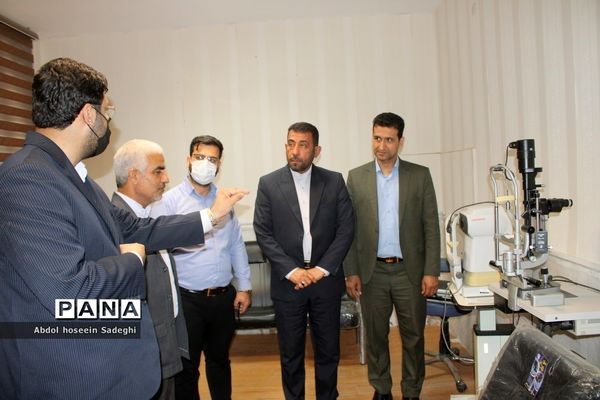 بازدید مدیرکل آموزش و پرورش استان بوشهر از درمانگاه شهدای فرهنگیان بوشهر