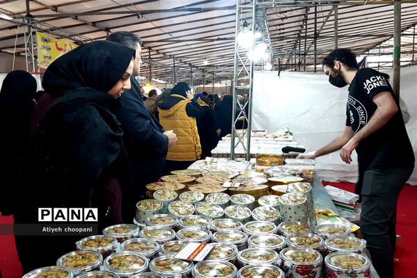 نمایشگاه عرضه مستقیم کالای بهاره در فرهنگسرای خاوران