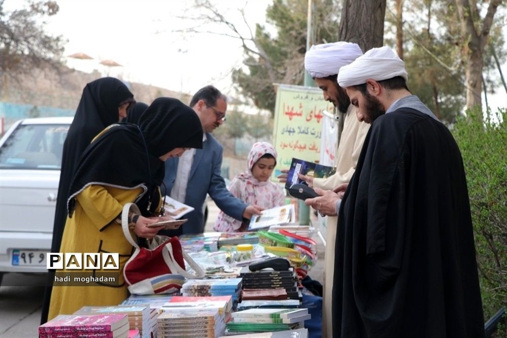 جشن خانوادگی معاونان پرورشی فعال مدارس مشهد در زمینه اردویی
