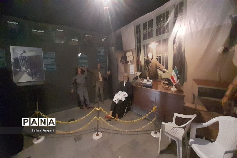 نمایشگاه «موزه عبرت» در حرم حضرت معصومه(س)