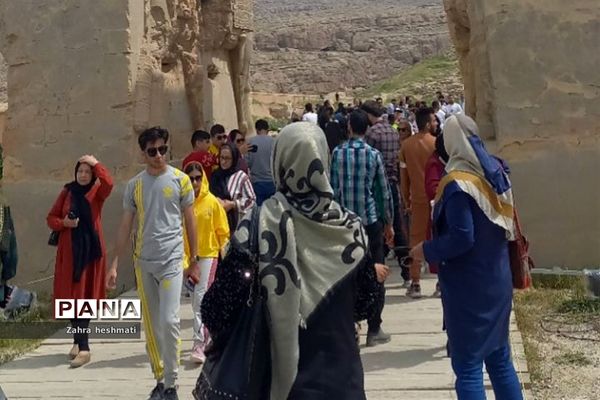 تخت جمشید شیراز؛ میراثی جهانی با شگفتی‌های بی‌پایان