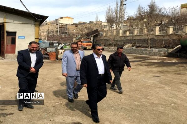 بازدید مدیران شهری و اعضا شورای اسلامی از مرکز خدمات شهری و مرکز آتش‌نشانی فیروزکوه