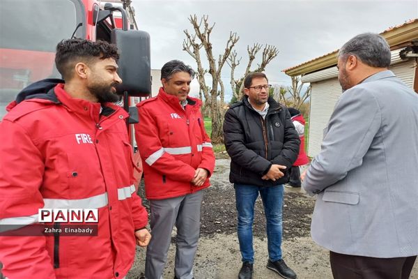 بازدید فرماندار ملارد از دستگاه‌های خدمت‌رسان در عید نوروز