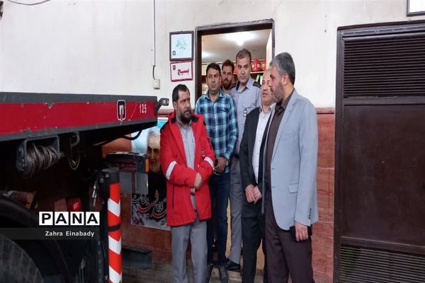 بازدید فرماندار ملارد از دستگاه‌های خدمت‌رسان در عید نوروز