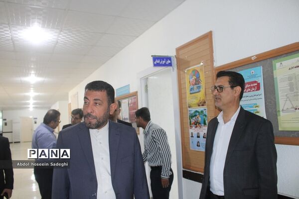 تبریک مدیرکل آموزش و پرورش استان بوشهر به کارکنان در اولین روز کاری سال جدید-2