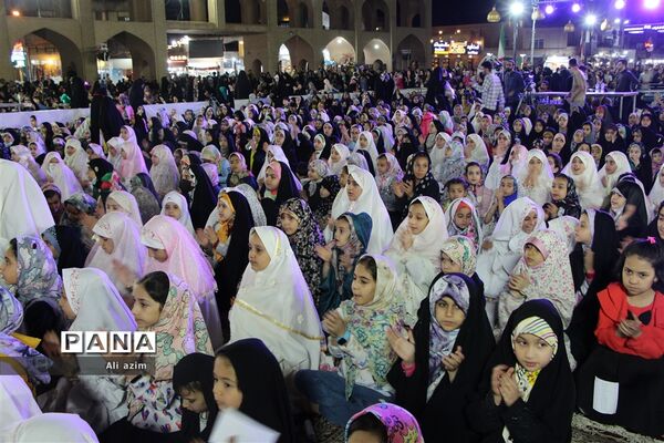 اجتماع بزرگ روزه اولی ها با حضور ابوذر روحی در دارالعباده