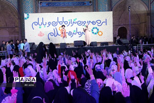 اجتماع بزرگ روزه اولی ها با حضور ابوذر روحی در دارالعباده