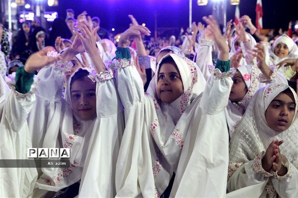 اجتماع بزرگ روزه اولی ها با حضور ابوذر روحی در دارالعباده