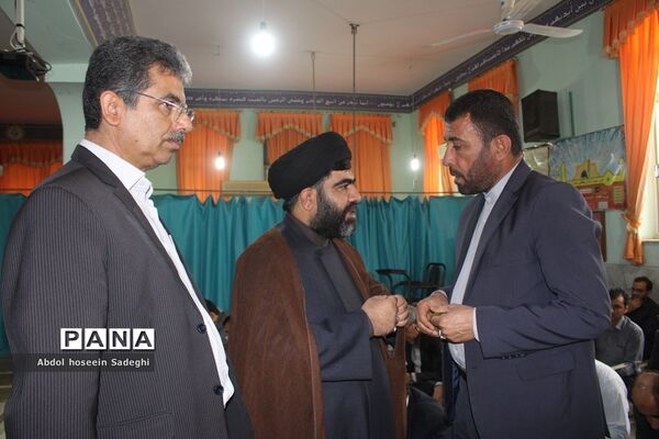 محفل انس با قرآن در اداره‌کل آموزش و پرورش استان بوشهر