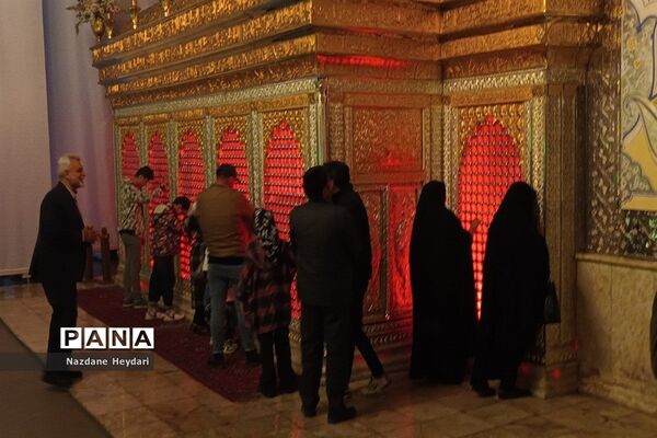 بازدید نوروزی از موزه ملی انقلاب اسلامی و دفاع مقدس