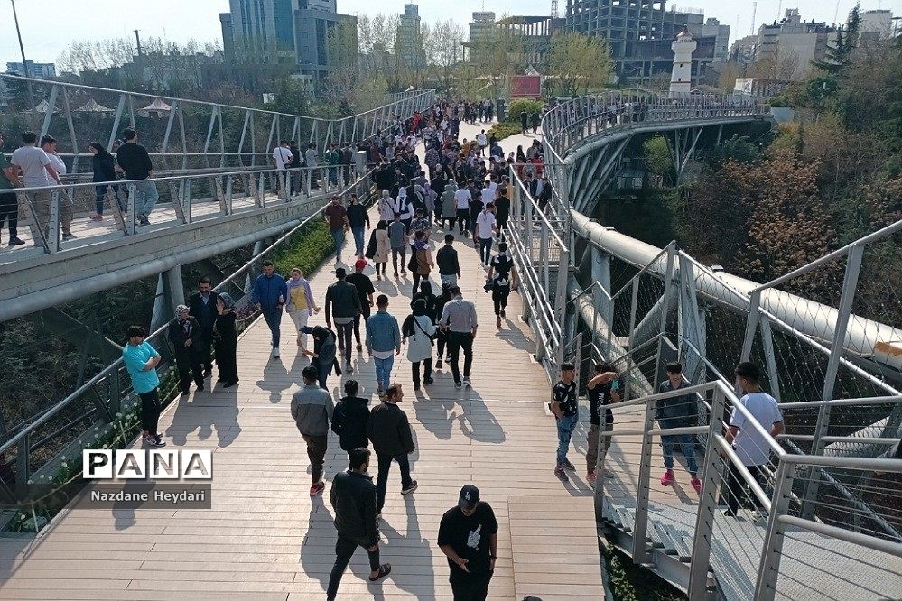 پل طبیعت، جاذبه گردشگری تهران