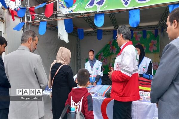 بازدید مسئولان از خدمات هلال‌احمر در صفادشت