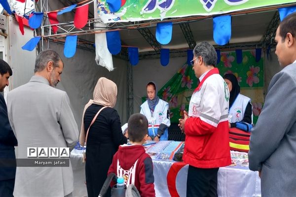 بازدید مسئولان از خدمات هلال‌احمر در صفادشت