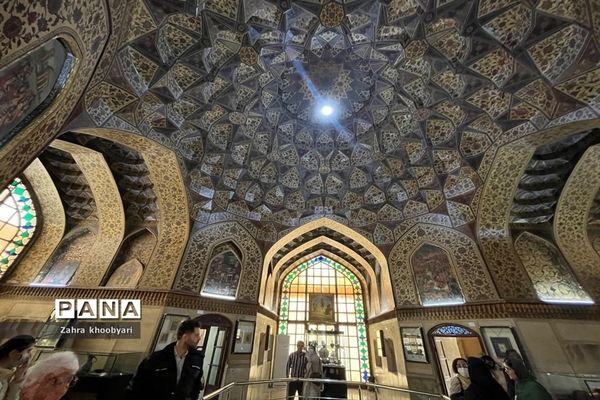 عمارت کلاه فرنگی  و باغ عفیف آباد شیراز