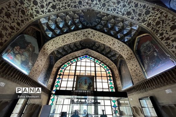 عمارت کلاه فرنگی  و باغ عفیف آباد شیراز