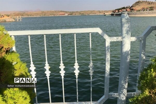 سد اَمَّند، سد خاکی در شمال غربی شهر تبریز