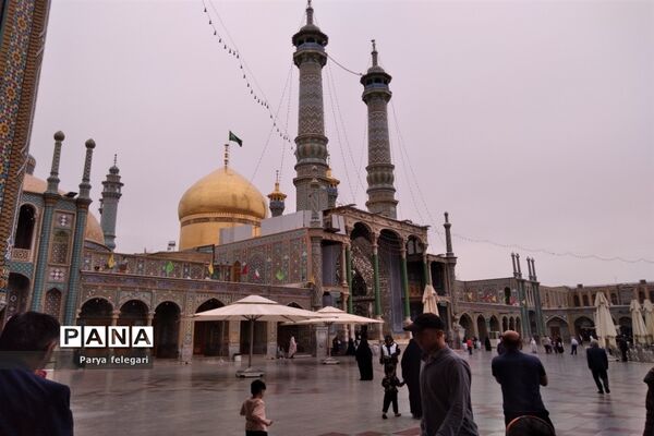 حال و هوای حرم مطهر حضرت معصومه (س)