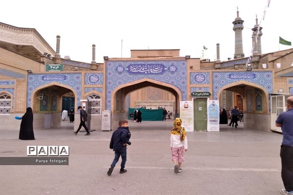 حال و هوای حرم مطهر حضرت معصومه (س)