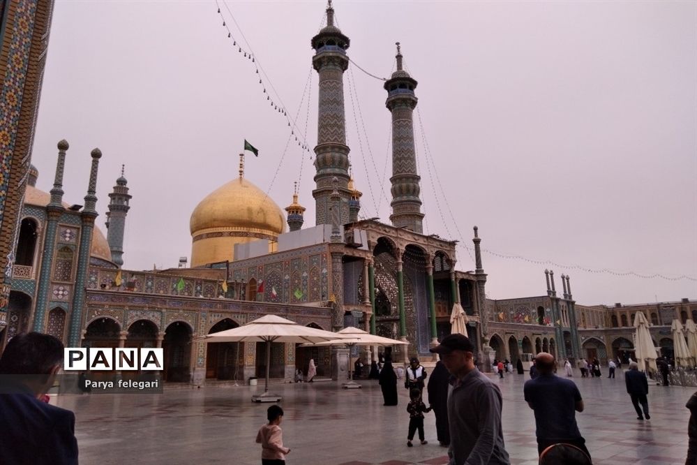 حال و هوای حرم مطهر حضرت معصومه (س)