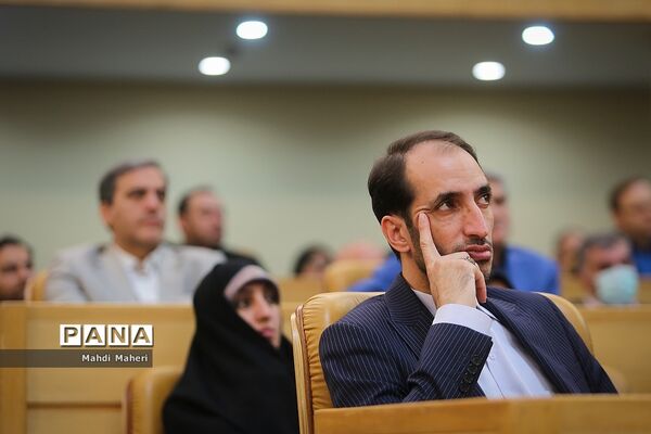 گردهمایی مدیران و کارگزاران دولت در سال جدید