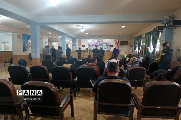 بازدید مدیرکل آموزش و پرورش و نماینده مردم شیراز در مجلس شورای اسلامی از ستاد اسکان مسافران نوروزی ناحیه چهار شیراز