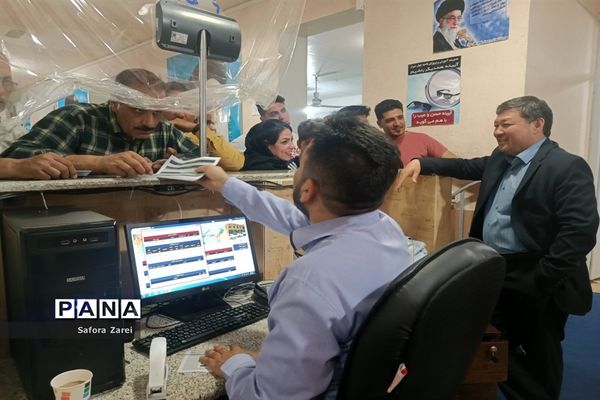 بازدید مدیرکل آموزش و پرورش و نماینده مردم شیراز در مجلس شورای اسلامی از ستاد اسکان مسافران نوروزی ناحیه چهار شیراز