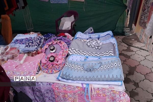 برگزاری غرفه صنایع‌دستی در شهرستان میانه