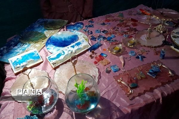 برگزاری غرفه صنایع‌دستی در شهرستان میانه