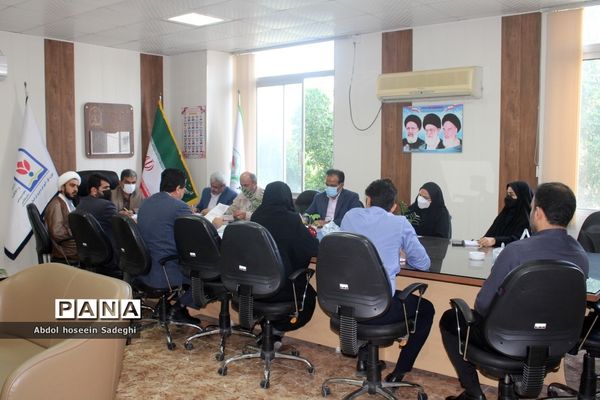 جلسه هماهنگی ارزیابی شاخص‌های سند تحول بنیادین آموزش و پرورش استان بوشهر