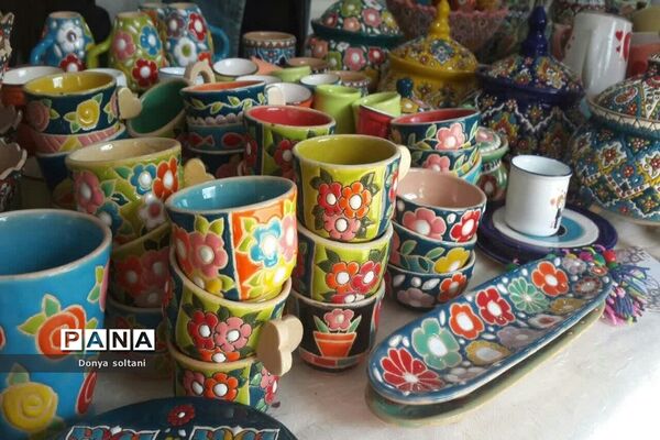 نمایشگاه نوروزی در مجموعه طاقبستان استان کرمانشاه