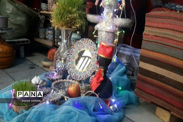 نمایشگاه نوروزی در مجموعه طاقبستان استان کرمانشاه